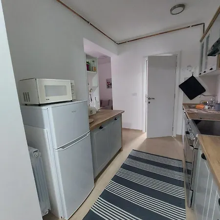Sanja Apartment *