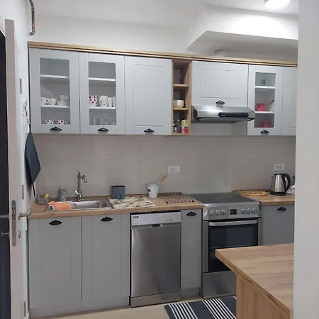 Apartment Sanja *